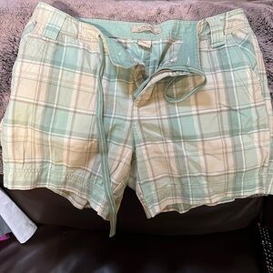 Natural Reflection women’s shorts size 10
